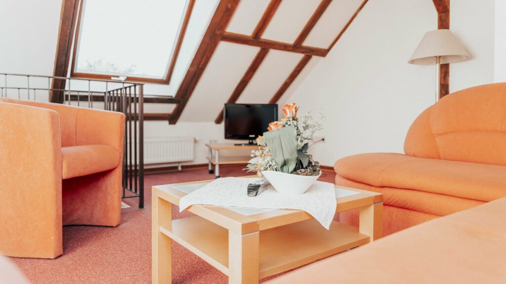 Das Fahrrad Hotel Avantgarde in Hattingen bietet gemütliche, komfortable Zimmer Appartements, Juniorsuiten und Familienzimmer sowie ein Zimmer mit ca. 40m², barrierefreiem Zugang und entsprechender Badausstattung.