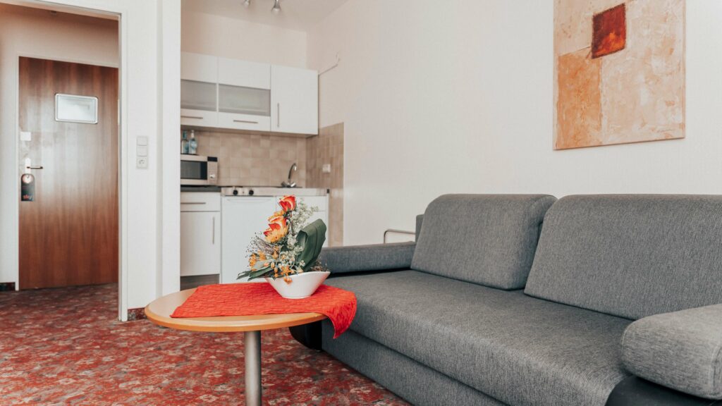 Das Fahrrad Hotel Avantgarde in Hattingen bietet gemütliche, komfortable Zimmer Appartements, Juniorsuiten und Familienzimmer sowie ein Zimmer mit ca. 40m², barrierefreiem Zugang und entsprechender Badausstattung.