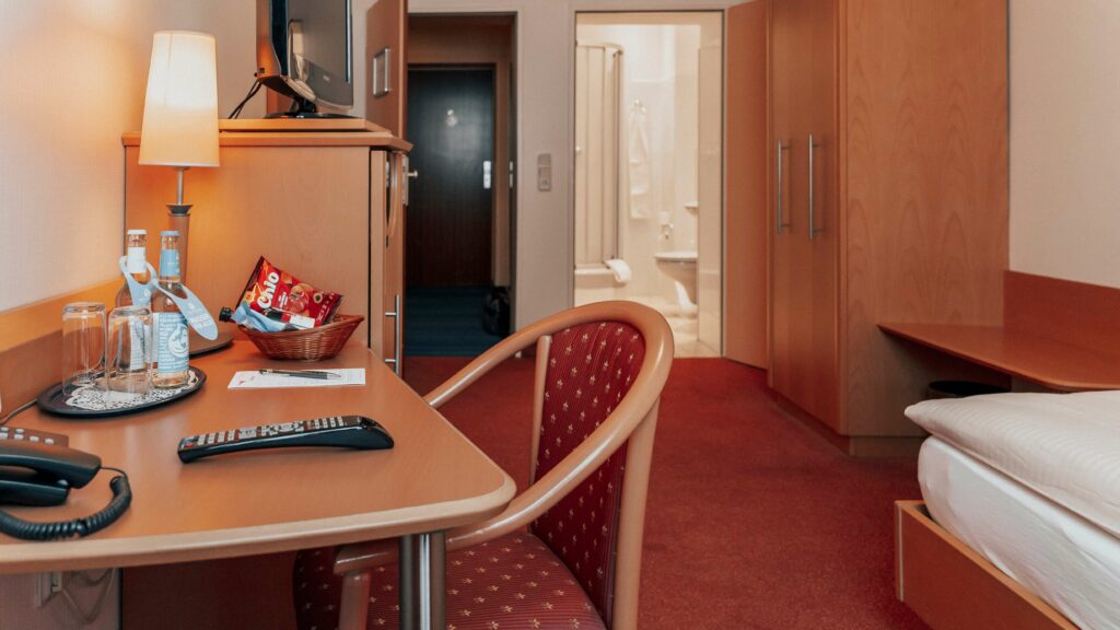 Das Fahrrad Hotel Avantgarde in Hattingen bietet gemütliche, komfortable Zimmer Appartements, Juniorsuiten und Familienzimmer sowie ein Zimmer mit ca. 40m², barrierefreiem Zugang und entsprechender Badausstattung.