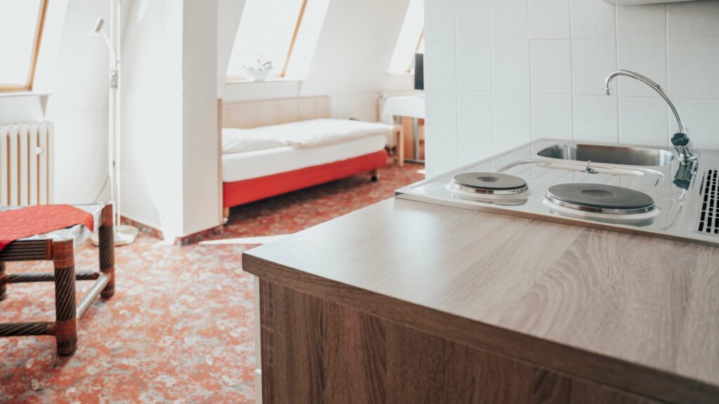 Das Fahrrad Hotel Avantgarde in Hattingen bietet gemütliche, komfortable Zimmer Appartements, Juniorsuiten und Familienzimmer sowie ein Zimmer mit ca. 40m², barrierefreiem Zugang und entsprechender Badausstattung.